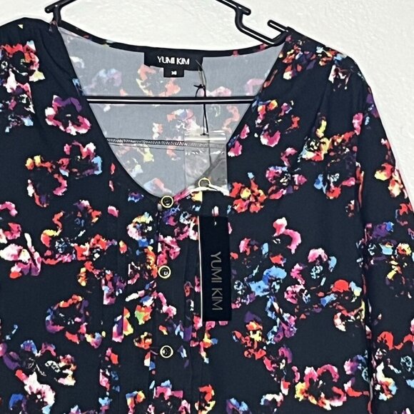 Yumi Kim Lizzie Button Up Front Floral Blouse Size XS‎ NWT - Picture 3 of 11